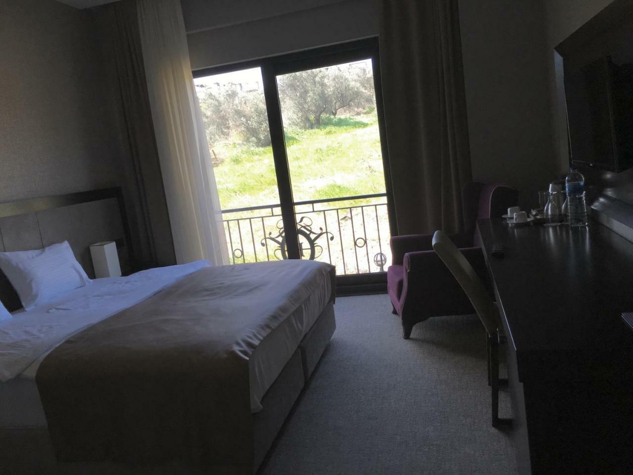 Heybeli Hotel Mudanya Eksteriør billede