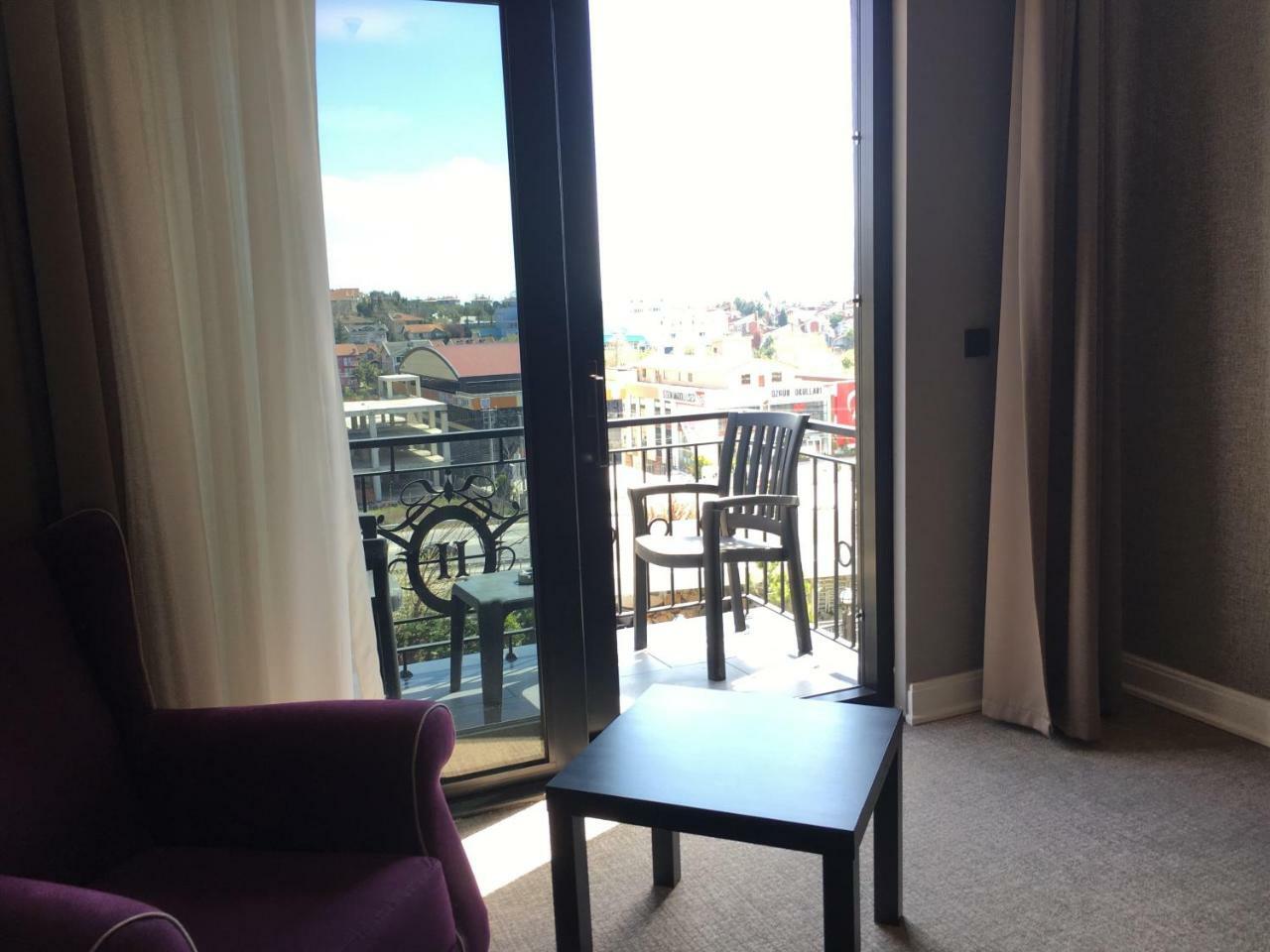 Heybeli Hotel Mudanya Eksteriør billede